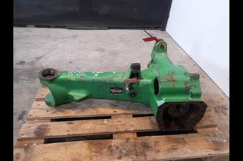 salg af John Deere 6920 LEFT Front axle house