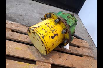 salg af John Deere 6920 RIGHT Front axle final drive