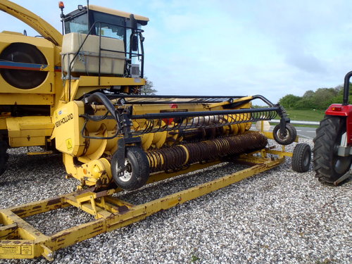 salg af New Holland 366 Pick-up