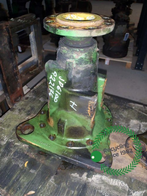 salg af John Deere 6100 RIGHT Rear Half Axle