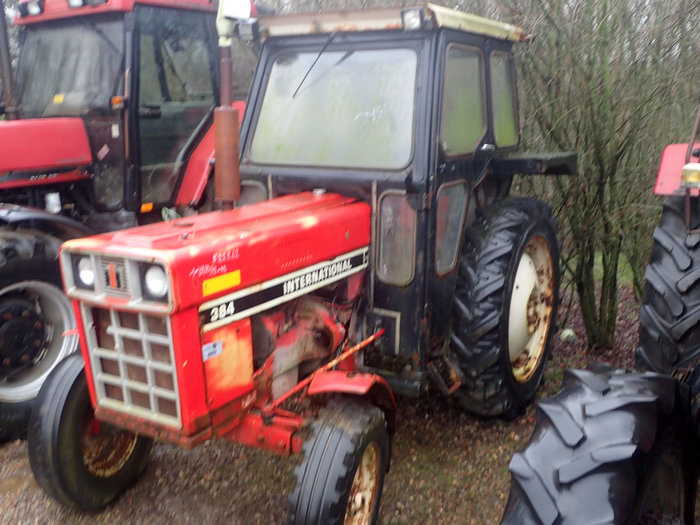 Case IH 384 tractor - Dismantled tractors Secondhand Parts - Sales Case ...