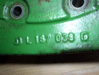 salg af John Deere 6330 LEFT Rear Half Axle