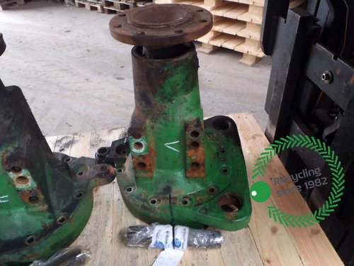 salg af John Deere 6330 LEFT Rear Half Axle