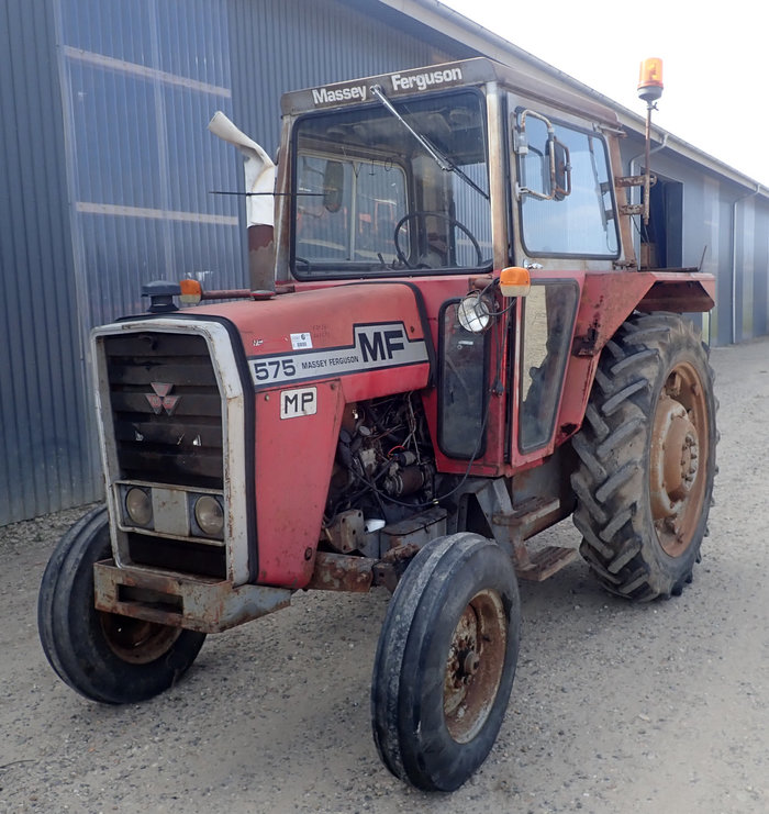 Massey Ferguson 575 tractor - Tractors Tractors and machines - Sales ...