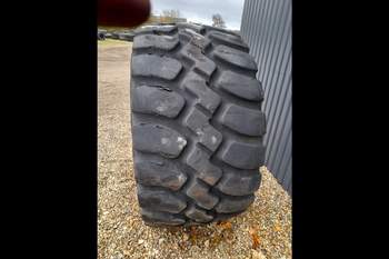 salg af Volvo L180 F RIGHT Tire