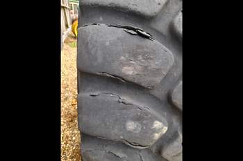 salg af Volvo L180 F RIGHT Tire