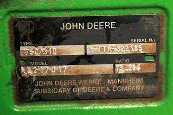 salg af John Deere 6155R  Disassembled front axle