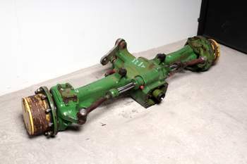 salg af John Deere 6920  Disassembled front axle