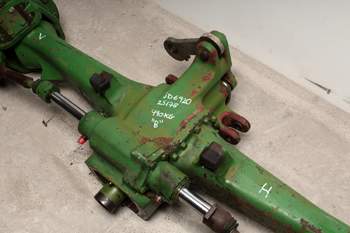 salg af John Deere 6920  Disassembled front axle