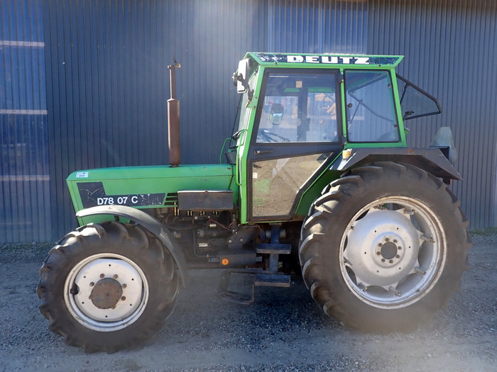 Deutz-Fahr D7807 tractor - Tractors