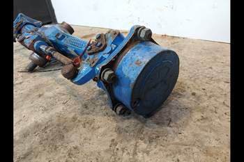 salg af New Holland 7840  Front Axle