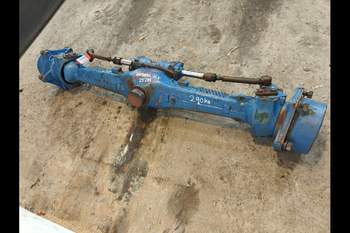 salg af New Holland 7840  Front Axle