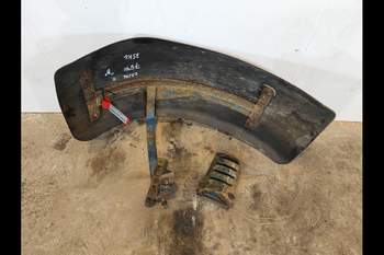 salg af New Holland 7840 LEFT Front Fender