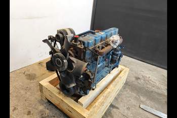 salg af New Holland 7840  Engine