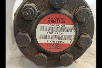 salg af New Holland 7840  Steering Unit