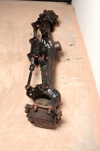 salg af Case 4230 XL  Disassembled front axle