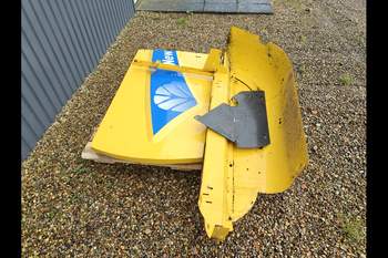 salg af New Holland BB9060  Hood and fender