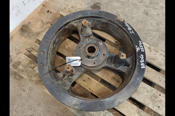 salg af New Holland BB9060  Flywheel