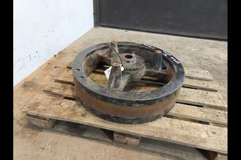 salg af New Holland BB9060  Flywheel