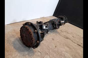 salg af New Holland TL100  Disassembled front axle