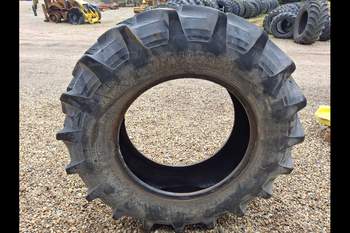 salg af John Deere 6620 RIGHT Tire