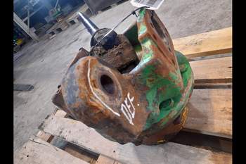 salg af John Deere 6620 RIGHT Front axle final drive