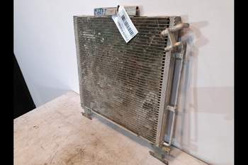 salg af John Deere 6620  Condenser