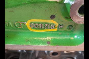 salg af John Deere 6620  Cylinder Head