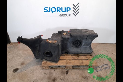 salg af Kraftstofftank Deutz-Fahr Agrotron 85 