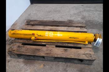 salg af Massey Ferguson 965  Hydraulic Cylinder