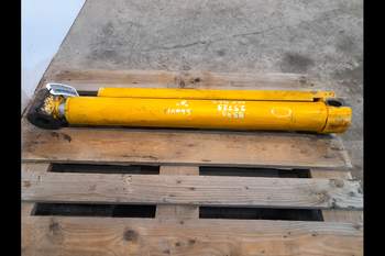 salg af Massey Ferguson 965  Hydraulic Cylinder