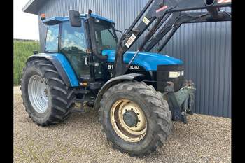 salg af New Holland 8160 tractor