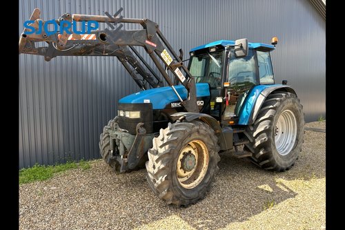 salg af New Holland 8160 tractor