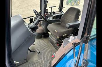 salg af New Holland 8770 traktor