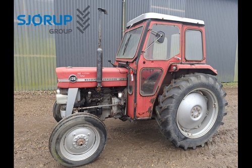 salg af Massey Ferguson 135 traktor