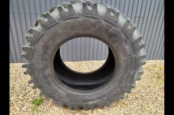 salg af Valtra T254 LEFT Tire