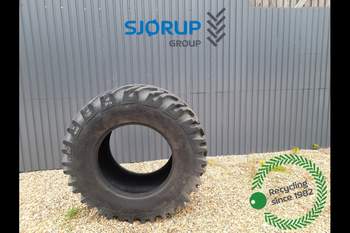 Valtra T254 LEFT Tire