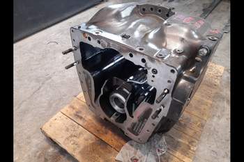 salg af Valtra T254  Transmission Housing