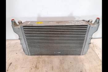 salg af Valtra T254  Oil Cooler