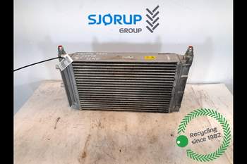 Valtra T254  Oil Cooler