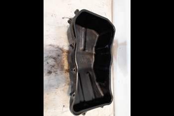 salg af New Holland B115C  Oil Pan