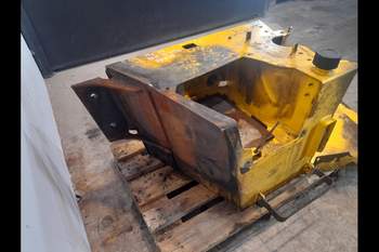 salg af Hydrauliköl behälter New Holland B115C 