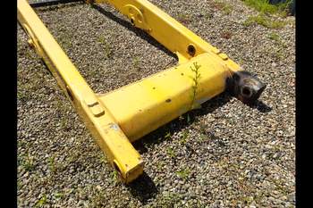 salg af New Holland B115C  Lifting Frame