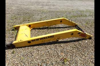 salg af New Holland B115C  Lifting Frame