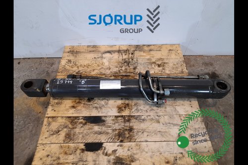 salg af New Holland B115C  Hydraulic Cylinder