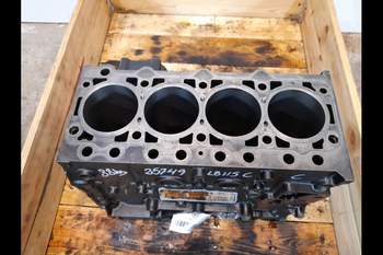 salg af New Holland B115C  Engine Block