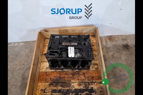 salg af New Holland B115C  Engine Block