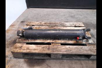 salg af New Holland B115C  Hydraulic Cylinder