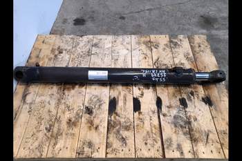 salg af New Holland B115C  Hydraulic Cylinder