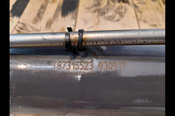 salg af New Holland B115C  Hydraulic Cylinder